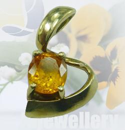 Mặt dây saphia vàng