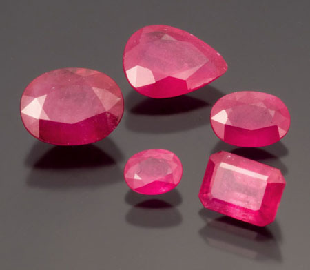 Ruby xử lý nhiệt bằng phương pháp thuỷ tinh chì (lead glass ruby)
